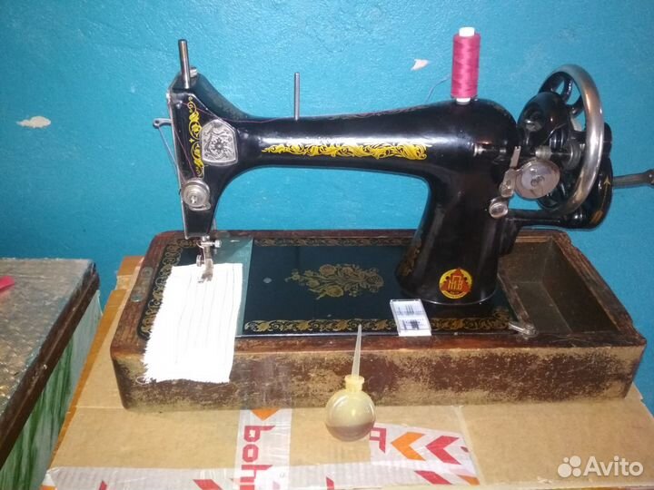 Швейная машинка зингер ручная