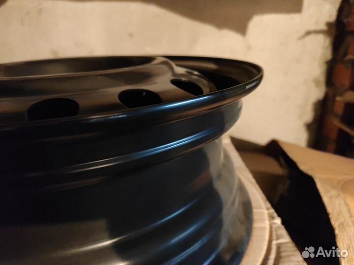 Оригинальные штампованные диски R14 Kia Rio II