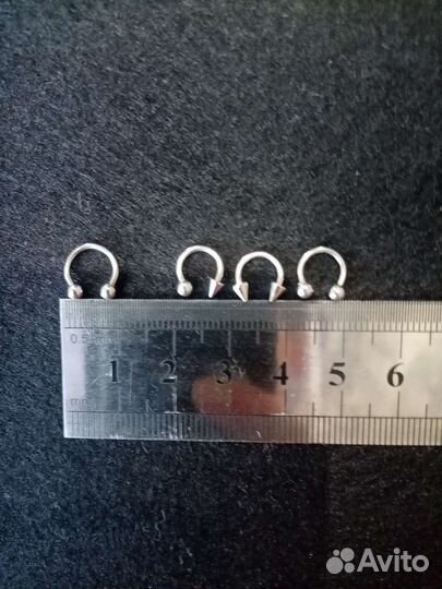 Пистолет для прокола ушей и пирсинга. Маркер