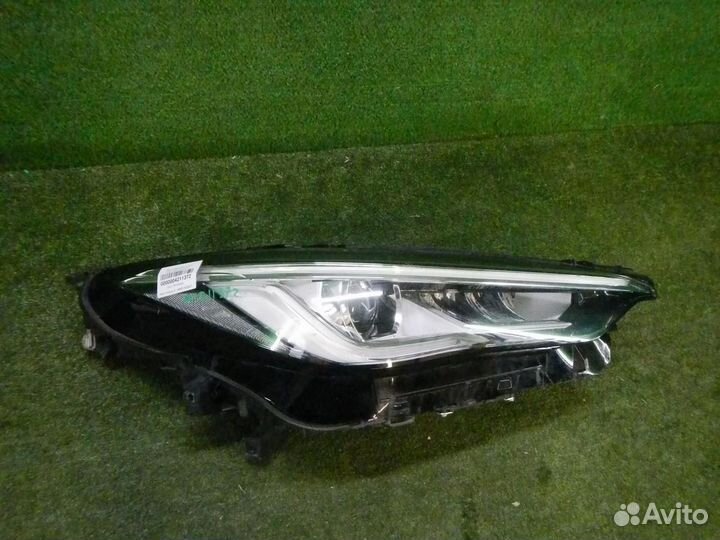Фара правая Infiniti QX50
