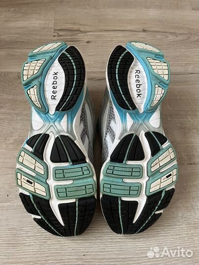 Кроссовки reebok 37 Бронь
