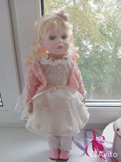 Кукла фарфоровая коллекционная ремеко