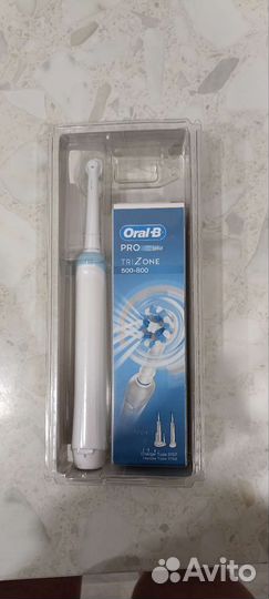 Зубная щетка oral b новая