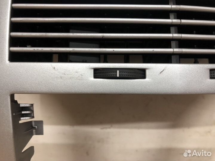 Рамка магнитолы Opel Astra h серебро