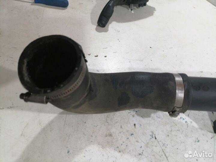 Патрубок интеркулера (Geely Coolray)