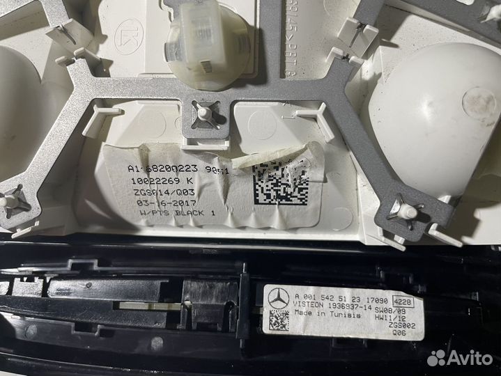 Задний плафон салона mercedes-benz