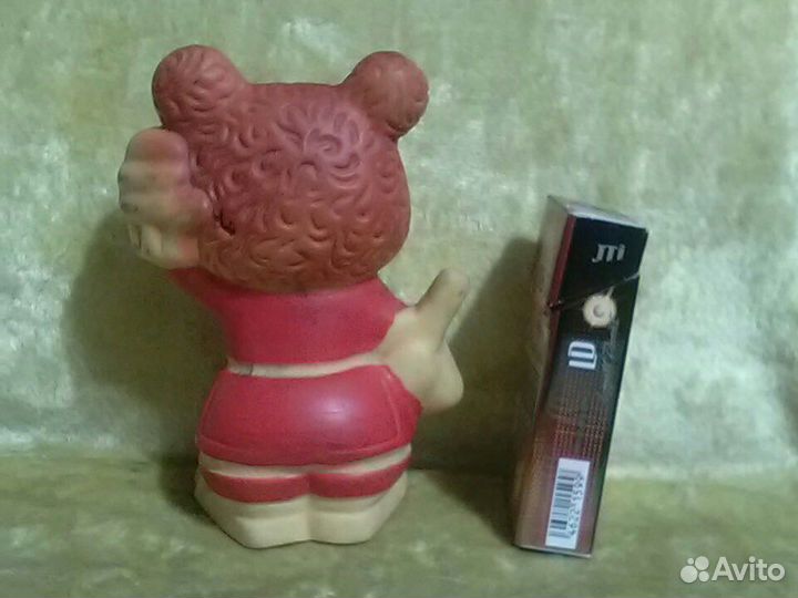 Игрушка мишка символ чемпионата мира по хоккею 86