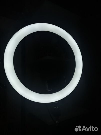 Кольцевая лампа со штативом