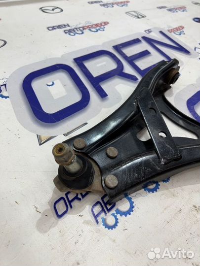 Рычаг подвески нижний передний левый Renault