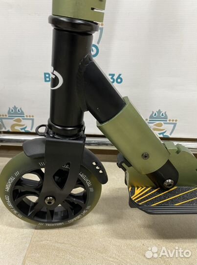 Самокат Tech Team 145 Lux подсветка колес