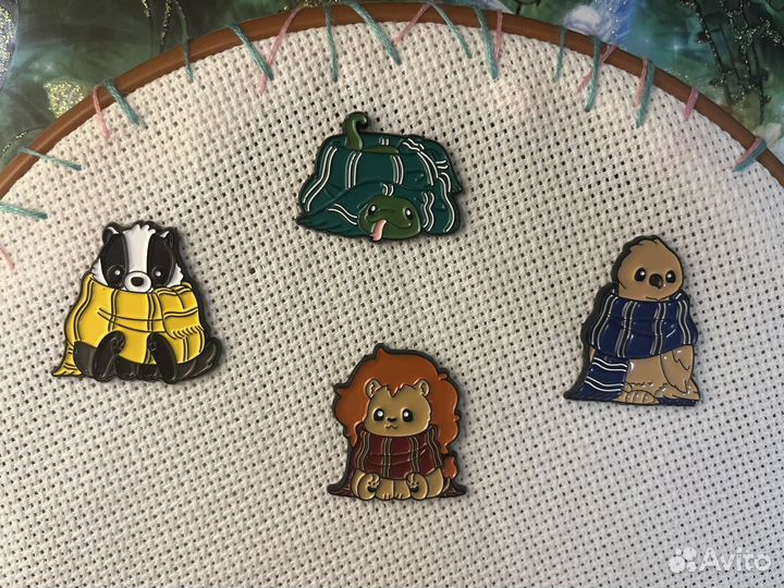 Значок металлический в теме 