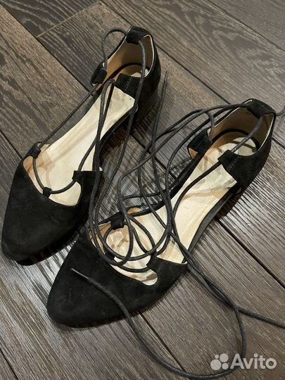 Балетки на шнурках черные 36