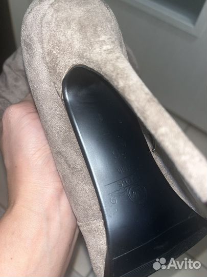 Ботфорты осень весна на шпильке 36 размер