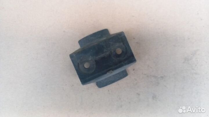 Кронштейн 296333 84650