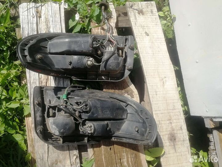 Задние фонари тойота