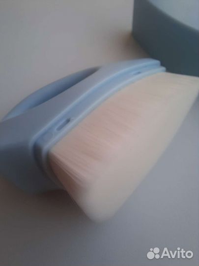 Кисть для макияжа