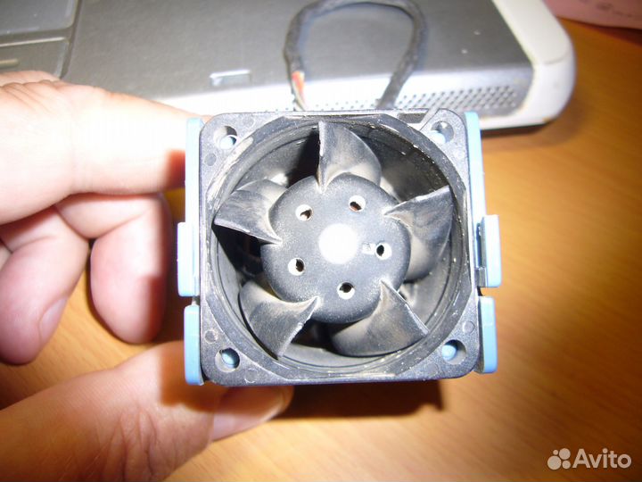 Вентиляторы HP (AVC) DF04056B12U 1.88A 12v