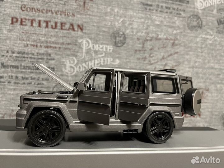 Коллекционная модель Mercedes-Benz Gelendwagen