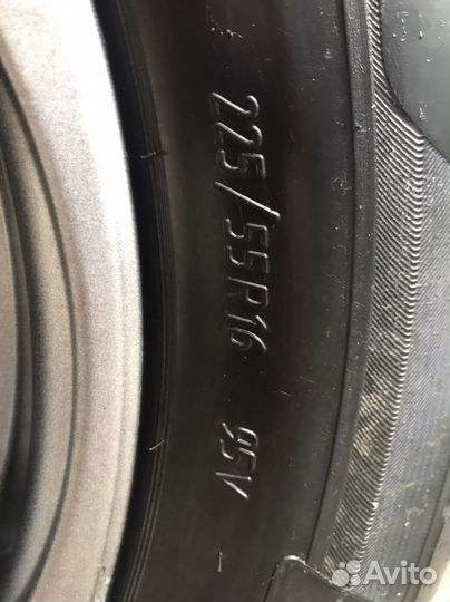 Продам комплект колес на ниву R16