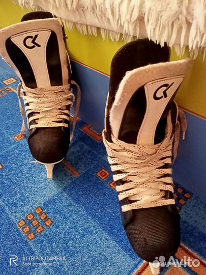 Коньки хоккейные