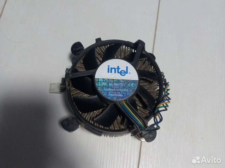Кулер процеccорный intel