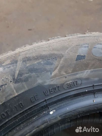 Pirelli Ice Zero 215/65 R17 103T