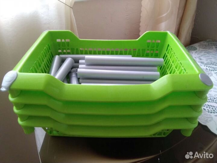 Этажерка на колесах