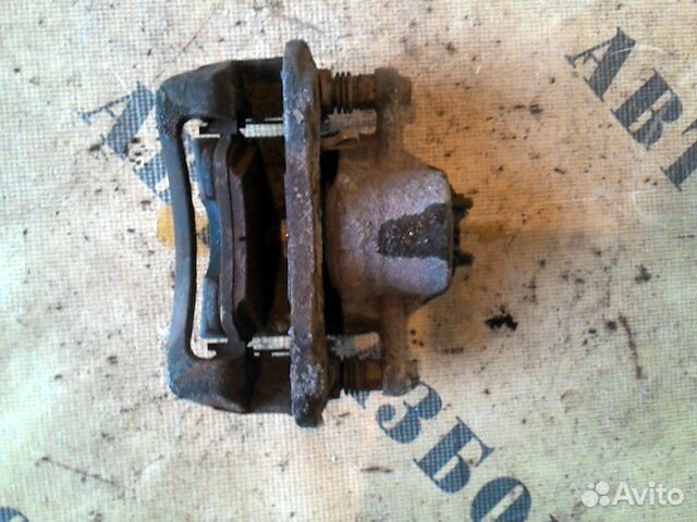 Суппорт передний левый Kia Rio 3 2011-2017