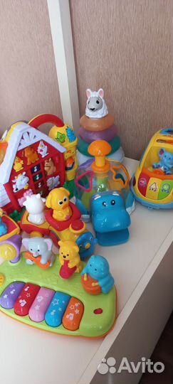 Развивающие игрушки для малышей пакетом