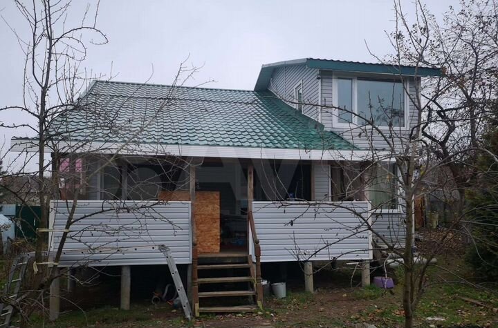 Дом 100 м² на участке 6 сот.