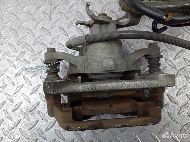 Суппорт задний левый Dodge Journey 1