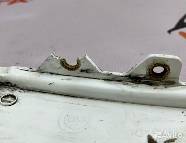 Молдинг кузова передний правый Peugeot Boxer