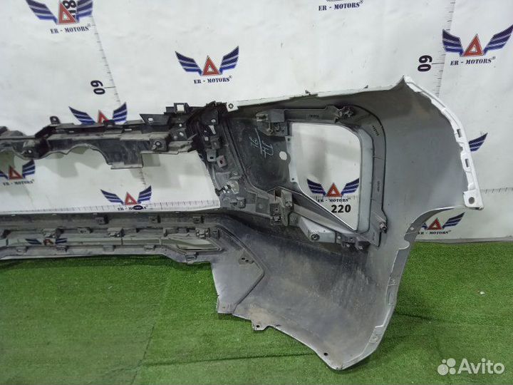 Бампер передний Mitsubishi Pajero Sport 3