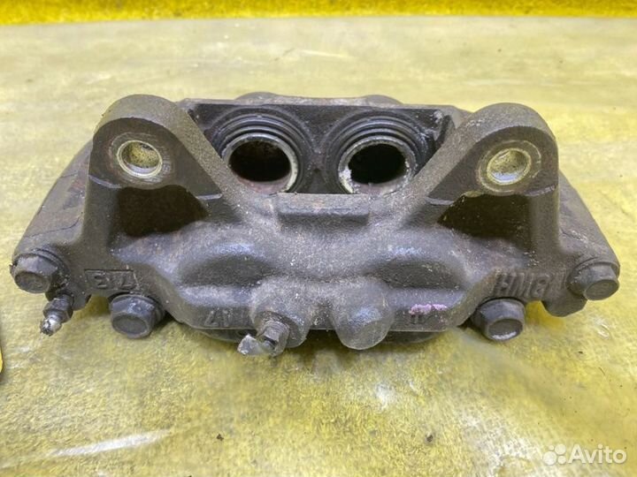 Суппорт передний левый Lexus/Toyota Gx470/Land 139734