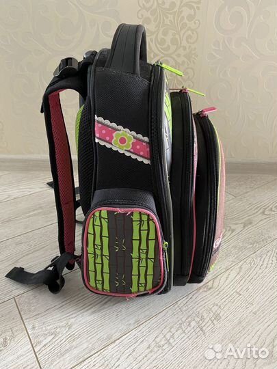 Рюкзак для девочки (школьный)