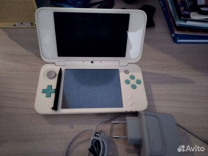 New Nintendo 2DS XL Animal Crossing