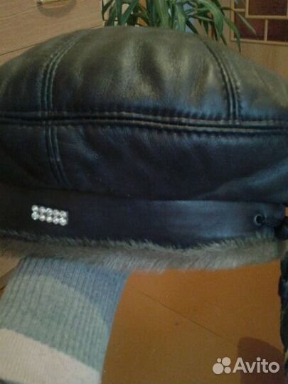 Берет кожаный