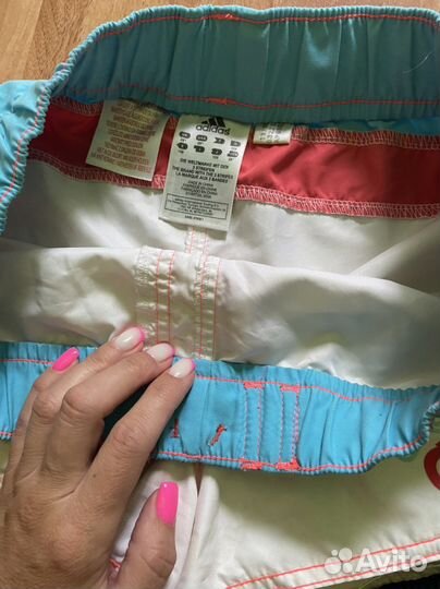 Фирменные спортивные шорты