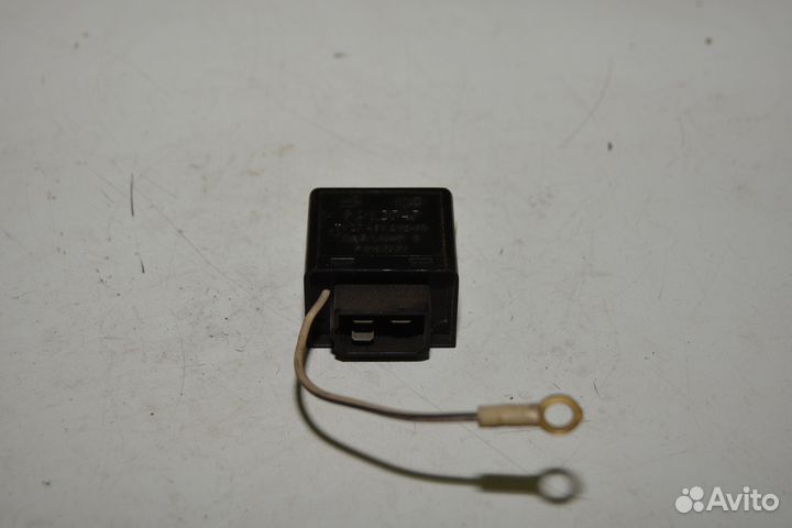 Реле стеклоочистителя газ 31029,3110,3302 931.3747