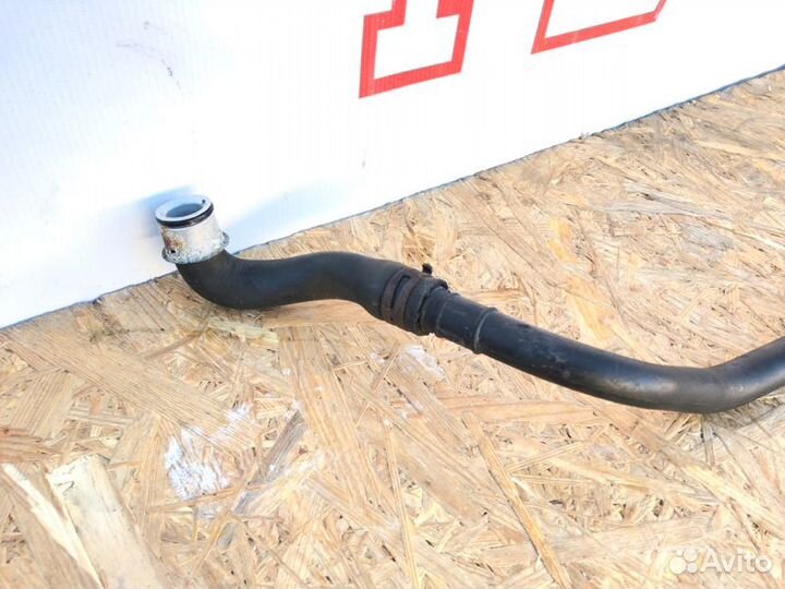 Патрубок радиатора нижний Mercedes E-Class W211