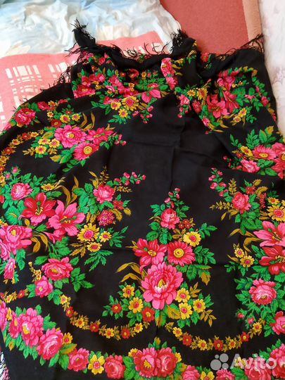 Павловопосадская шаль