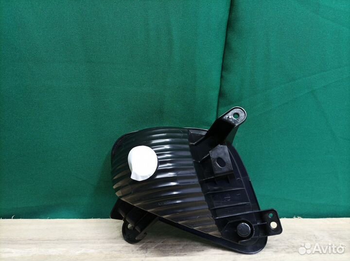 Задний ход фонарь Эклипс Кросс