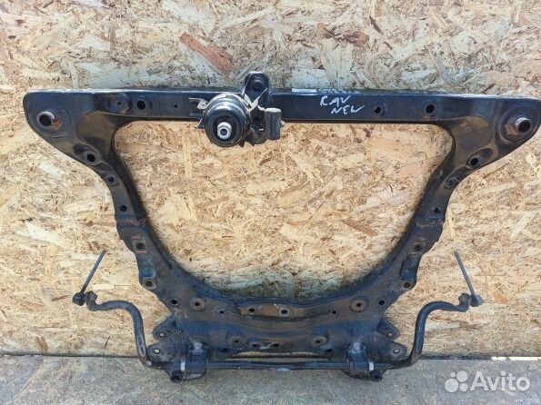 Передний подрамник Тойота Рав 4 50