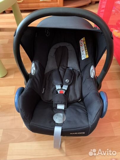 Детское автокресло от 0 maxi cosi