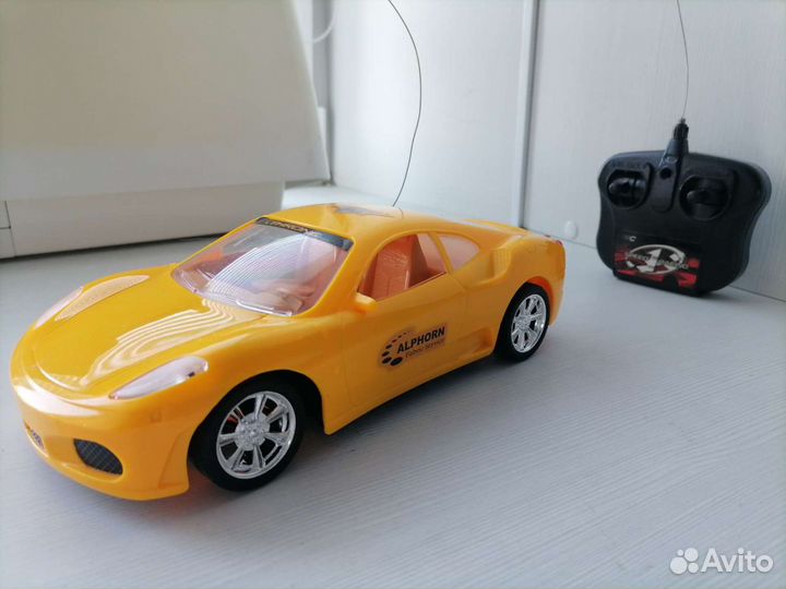 Гоночная машина на р/у