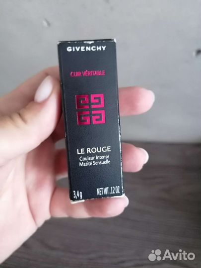 Помада givenchy le rouge