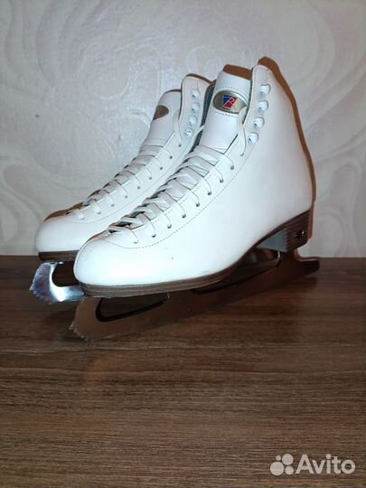 Коньки фигурные Riedell 39