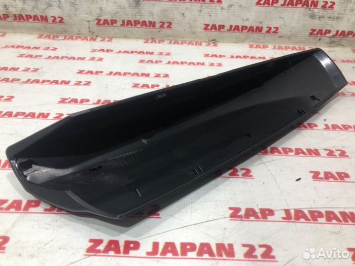 Крышка рейлинга передняя левая Toyota Highlander