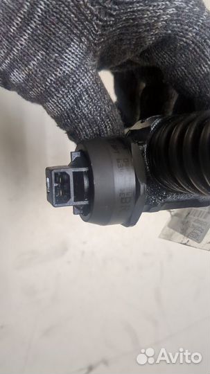 Форсунка топливная Volkswagen Touareg, 2005