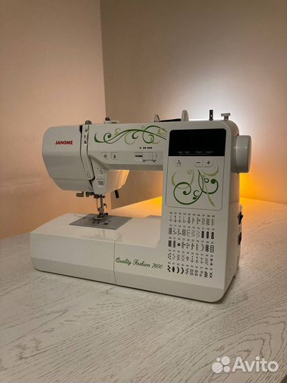 Продам швейную машинку Janome Quality Fashion 7600